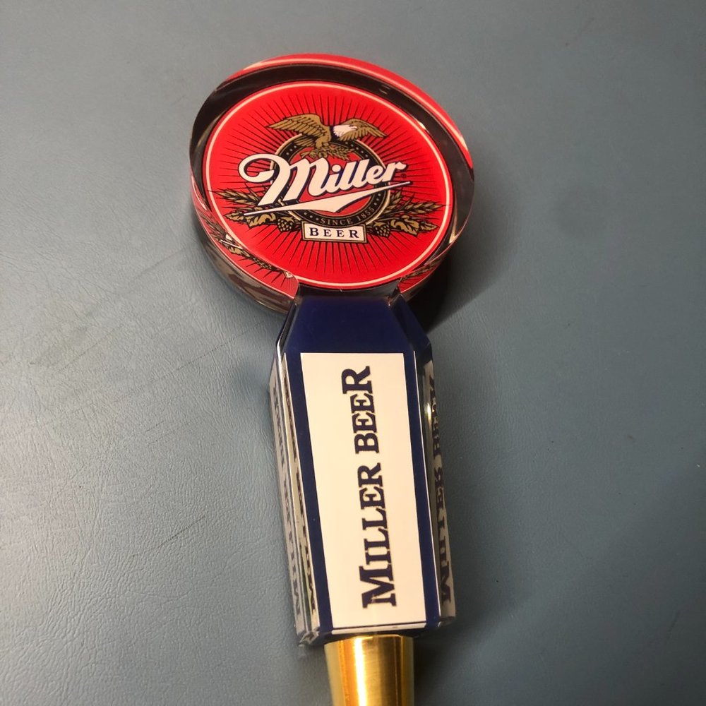 VINTAGE Miller Beer Acrylic Beer Tap Handle Round Top w Eagle #F61